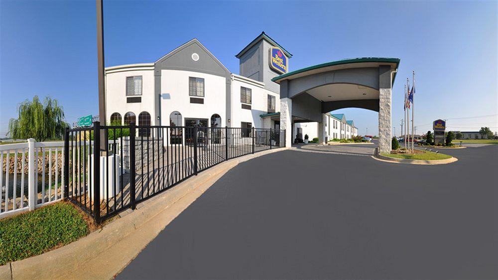 Best Western Plus South Hill Inn Exterior photo